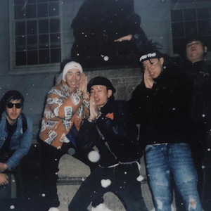 日本美女亚洲人尿尿
